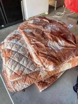 Queen bed set