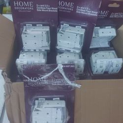 Home Decorators Collection
2 in. and 2.5 in. Cordless Faux Wood Side Mounting Bracket Set in Whit