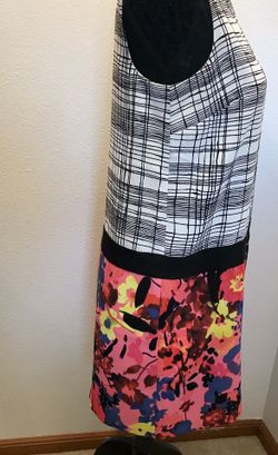 LOFT size 12 -Black , white floral shift dress or tunic