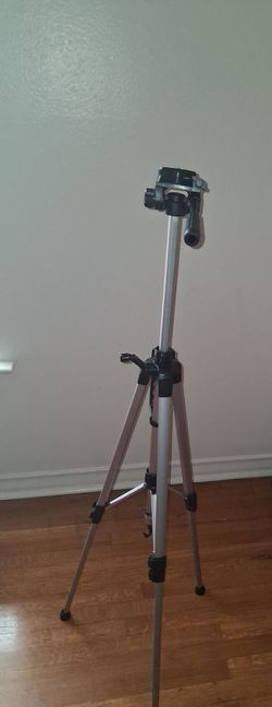 Adjustable Tripod