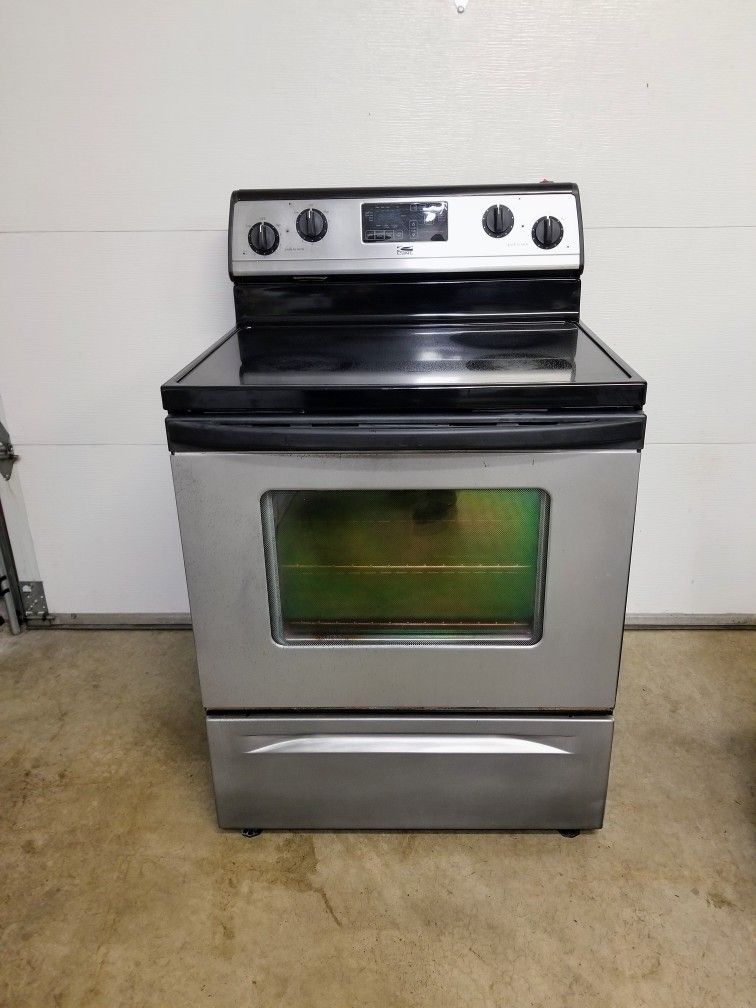 Estate by Whirlpool range oven