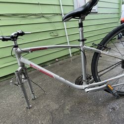 Bicicleta De Aluminio  Marca Cypress  Dx  