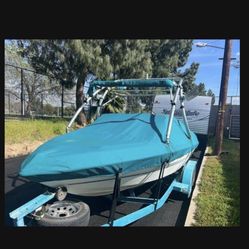 1992 Chapperal Boat
