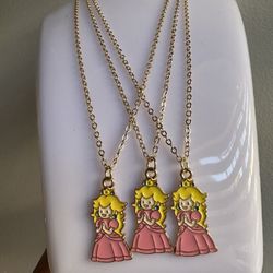 Princess Peach Collar
