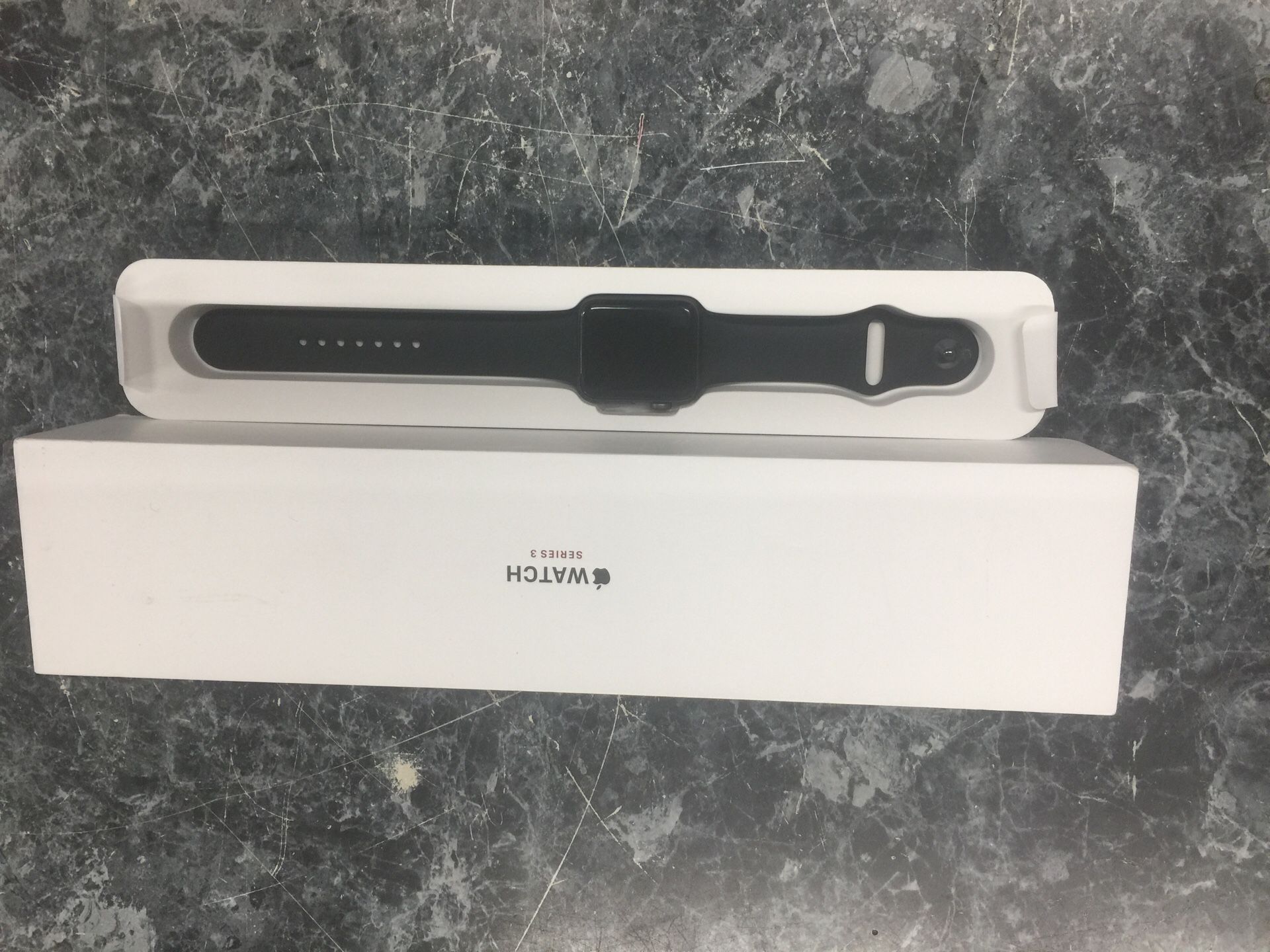 Apple Watch series 3 GPS + cellular with accessories