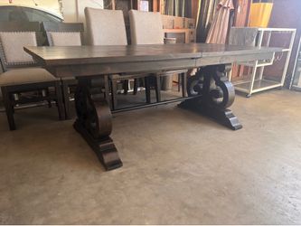 Dining Table x Chairs