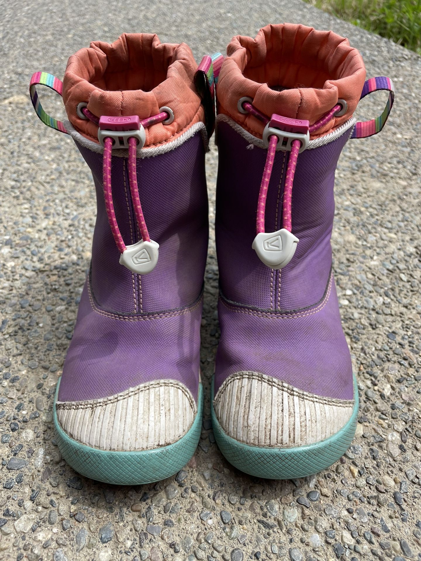 KEEN Rain Boots Child Size 13
