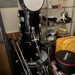 Drum Set  Bongo 3 Amps Keyboards 