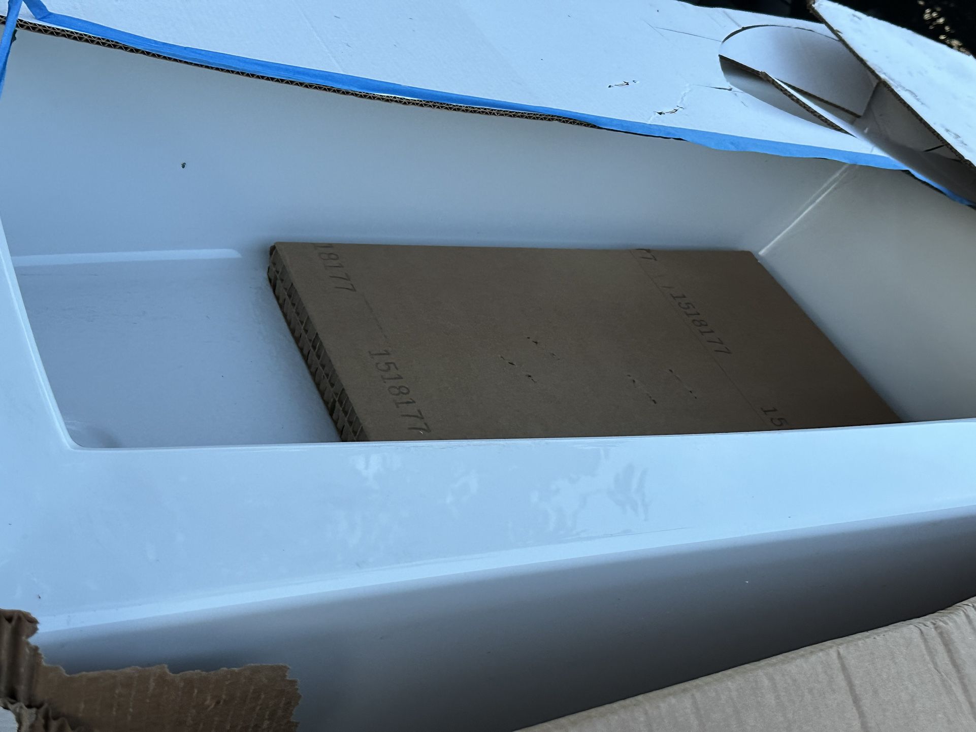 Kohler Elmbrook Left Hand Bathtub