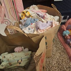 Babygirl clothes 0-3 months