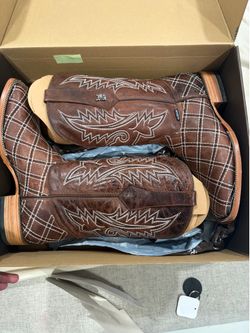 Size 8.5 boots men
