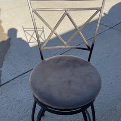 Metal Rotating Bar Stool