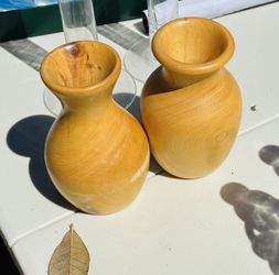 handcrafted wooden vase 7"