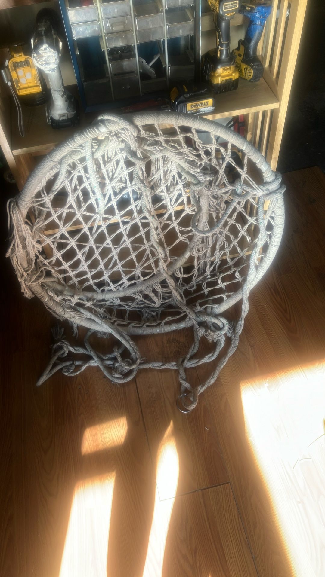 Swing chair rope hang ceiling