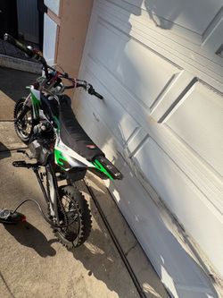 Mint dirtbike