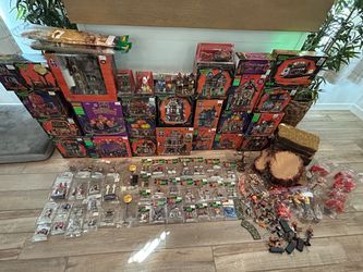 Massive Lemax Halloween Spooky Town Lot - Not Separating