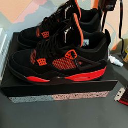 Thunder Reds Jordan 4