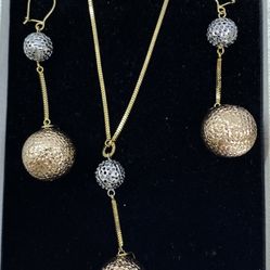 $1975 Three Tone Yellow White And Rose Gold Necklace And Earrings Set 