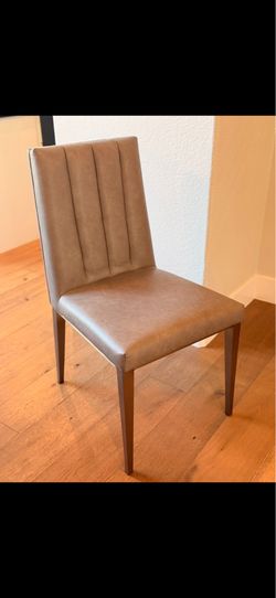 Dining chairs (4)