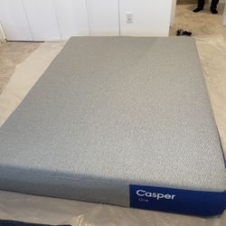 Casper One Mattress - Like New ! 
