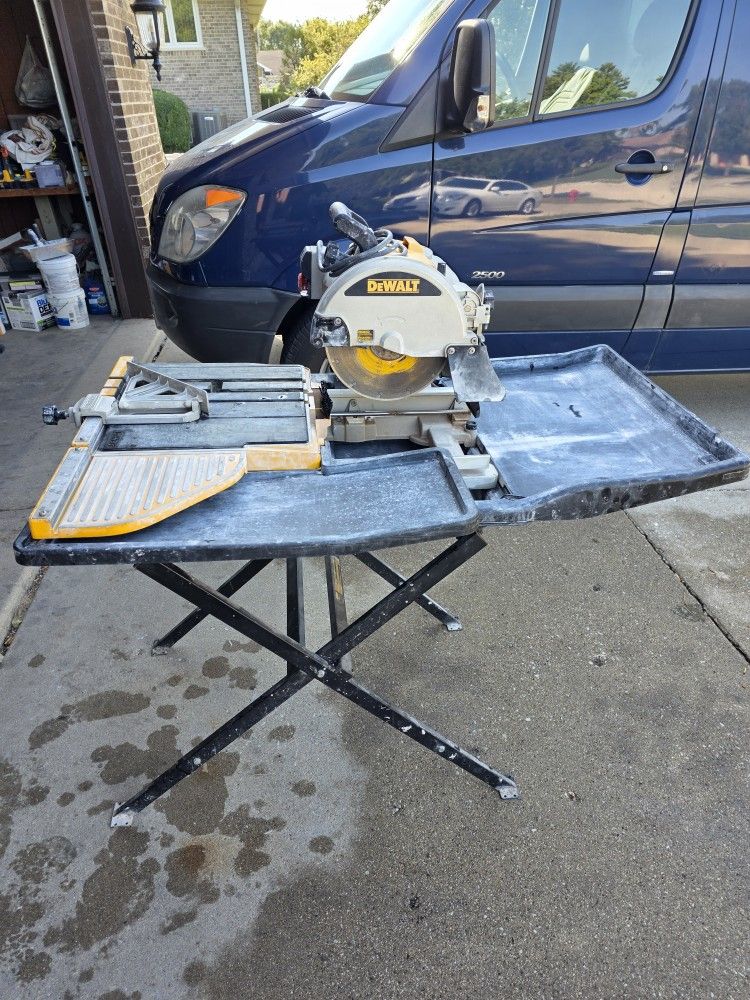 Dewalt Tile cutting  10in Blade 