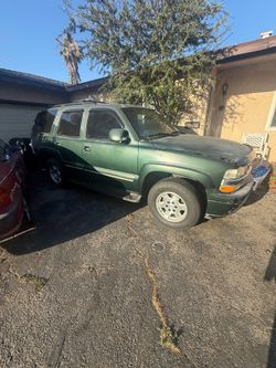2005 Tahoe part out 4x4 5.3l engine full interior and exterior