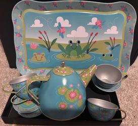 Tin tea set