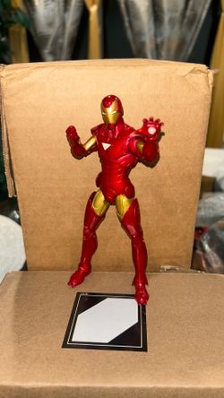 Marvel Legends Iron Man
