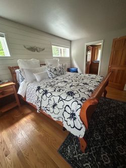 Moving!!!! King Adjustable Bed, Dining Room Set, High Top Table and chairs. Sectional Couch- and Desk TableMake Offer!!!