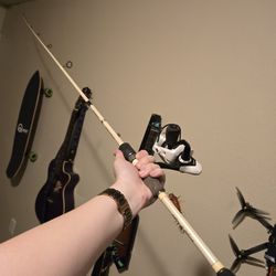 Favorite White Bird Fishing Pole With Stratus iv Reel