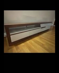 Reykjavik Modern  Scandinavian Designed  Extendable TV Stand.