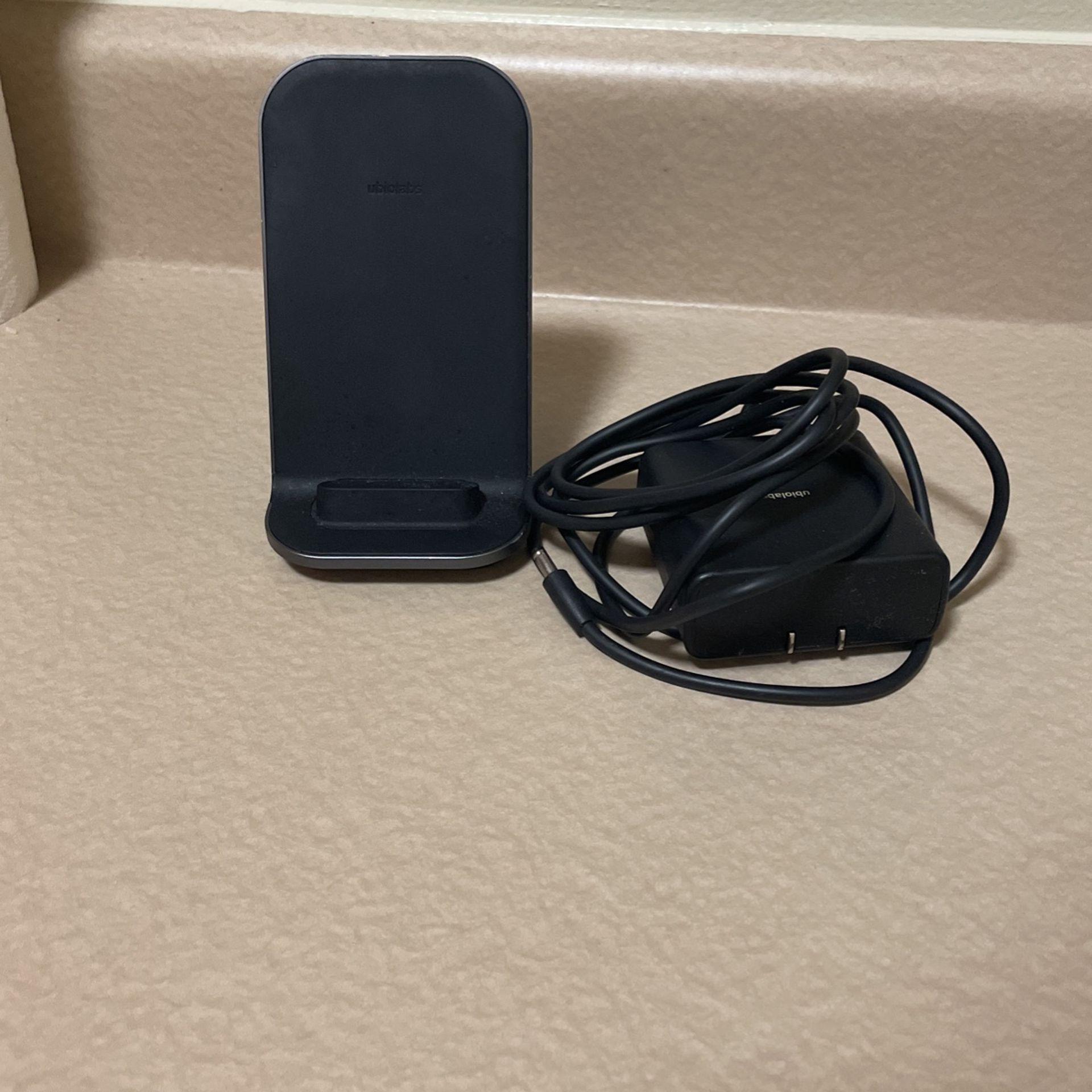 Ubiolabs Wireless Charging Stand 
