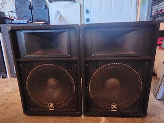 Yamaha S115V 15" 2-Way Full Range Speakers (Pair)