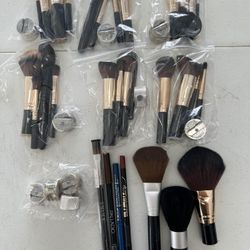 Makeup Brushes & Other Stuffs    