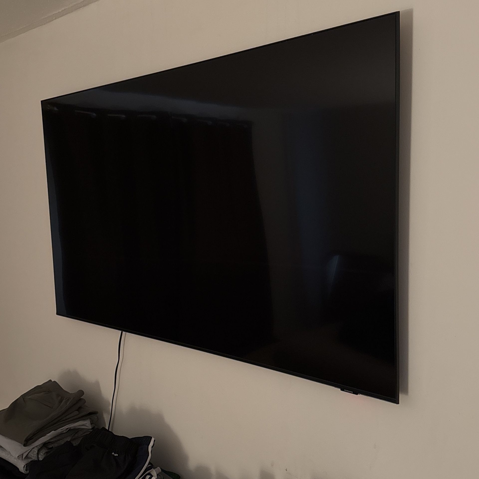 65 Inch Samsung TV