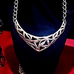 $50 OBO ELEGANT Monet Necklace