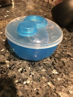 Formula dispenser