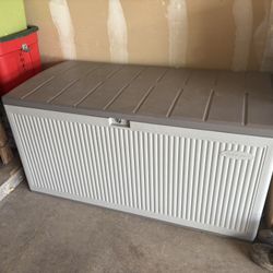Large Lockable Storage Bin Locker