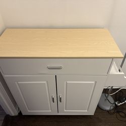Movable Kitchen Island / Counter 