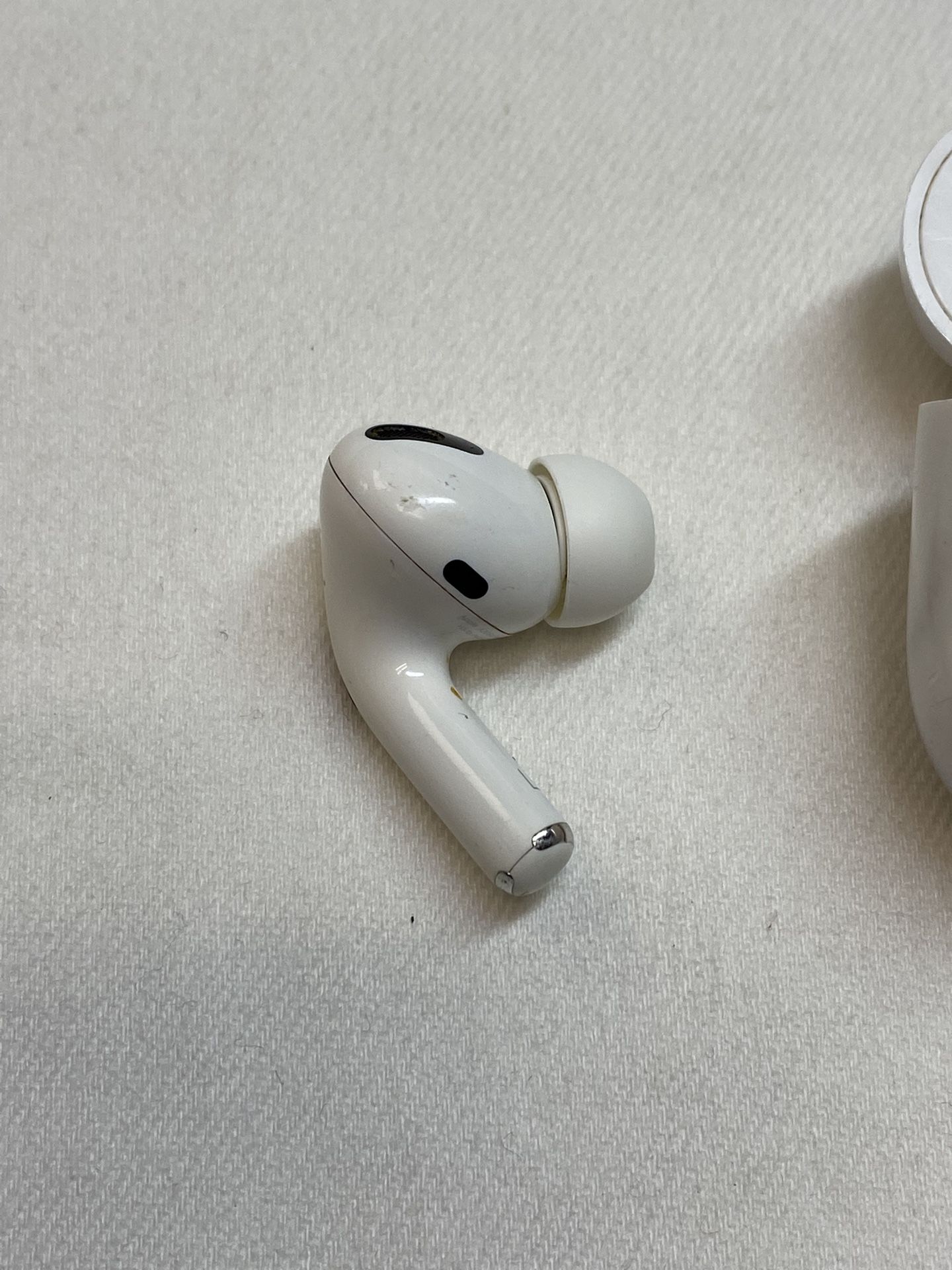 Apple AirPods Pro 2nd Gen Genuine A2084