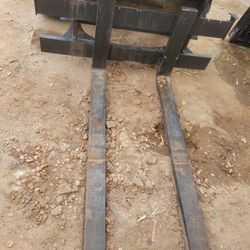Skid Steer Pallet Forks 