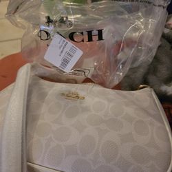 White Coach  Handbag On Sale Beautiful 