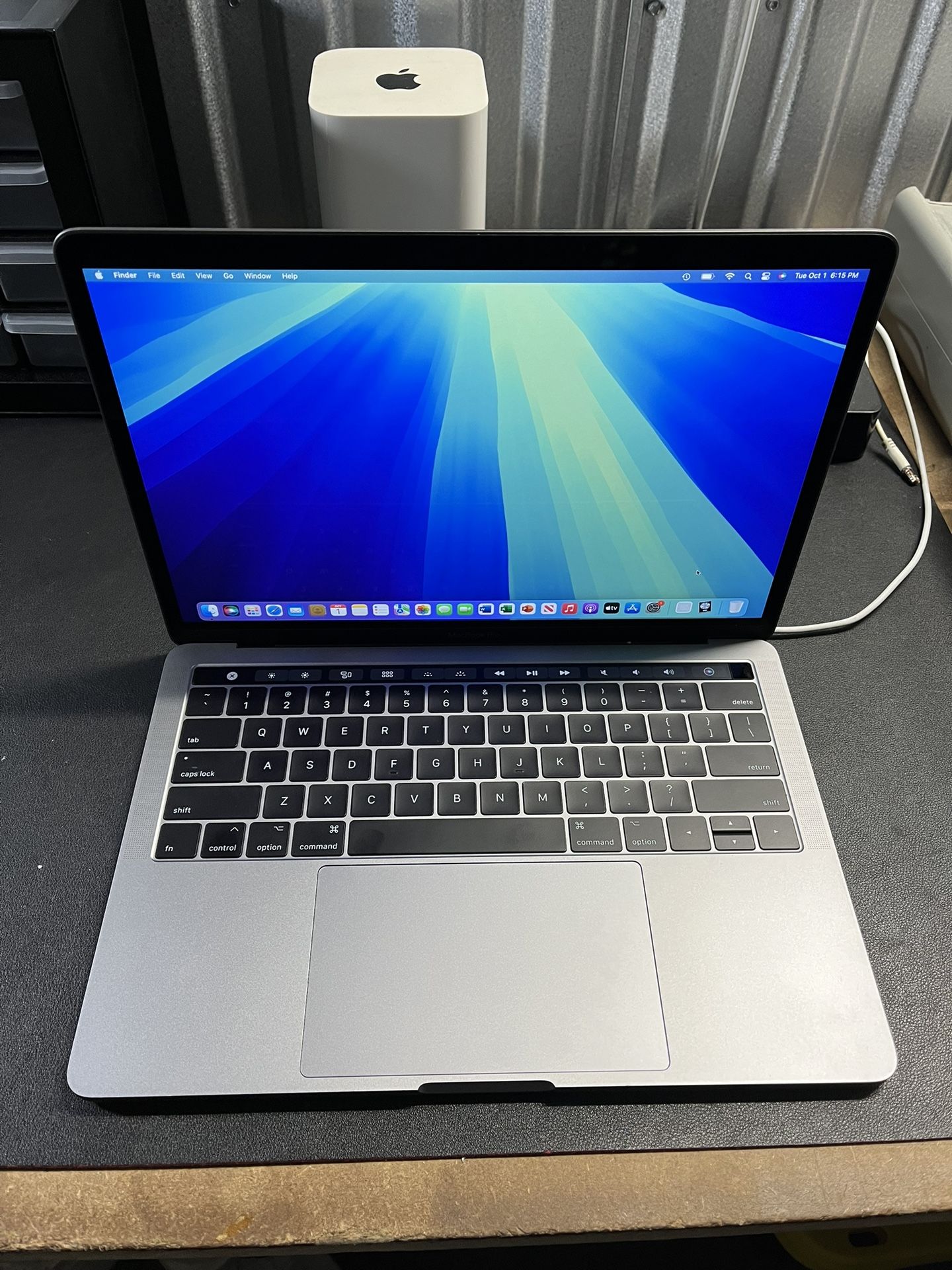 Apple MacBook Pro 13 inch TouchBar laptop LIQUIDATION SALE SOFTWARE BUNDLE
