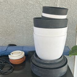 Plastic Pots 