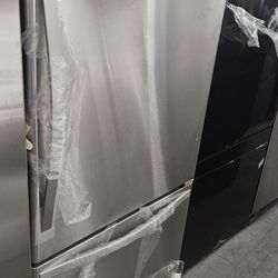 Brand New Whirlpool Frodge 