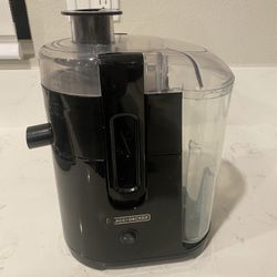 BLACK+DECKER centrifugal juicer 