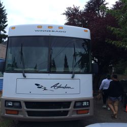 1998 Winnebago Adventure 34A/MH