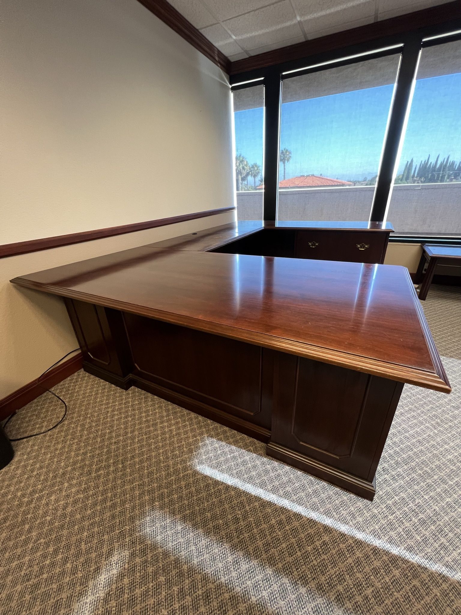 U Shaped Executive Office Desk