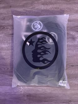 BLACK HELLSTAR SWEATS