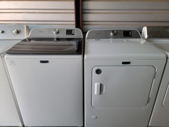 DRYER ONLY!!! Like New Condition!!! Maytag, Commercial Quality, Extra Large Capacity, Gas Dryer!!! Options Galore!!! Must See To Appreciate!!!